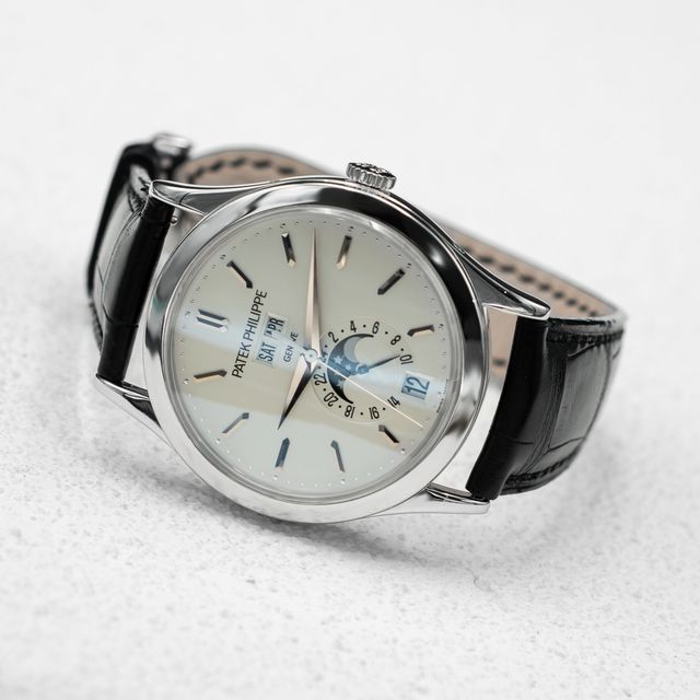 Patek Philippe Complications 5396G-011 Image 5